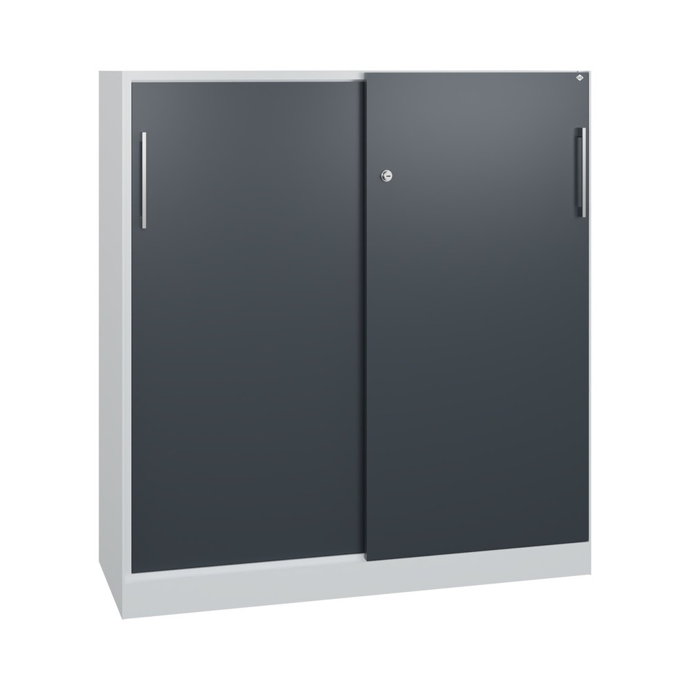 Armoire à portes coulissantes C+P Asisto, 3 hauteurs de classeur, largeur 1 200 mm, gris clair, gris anthracite