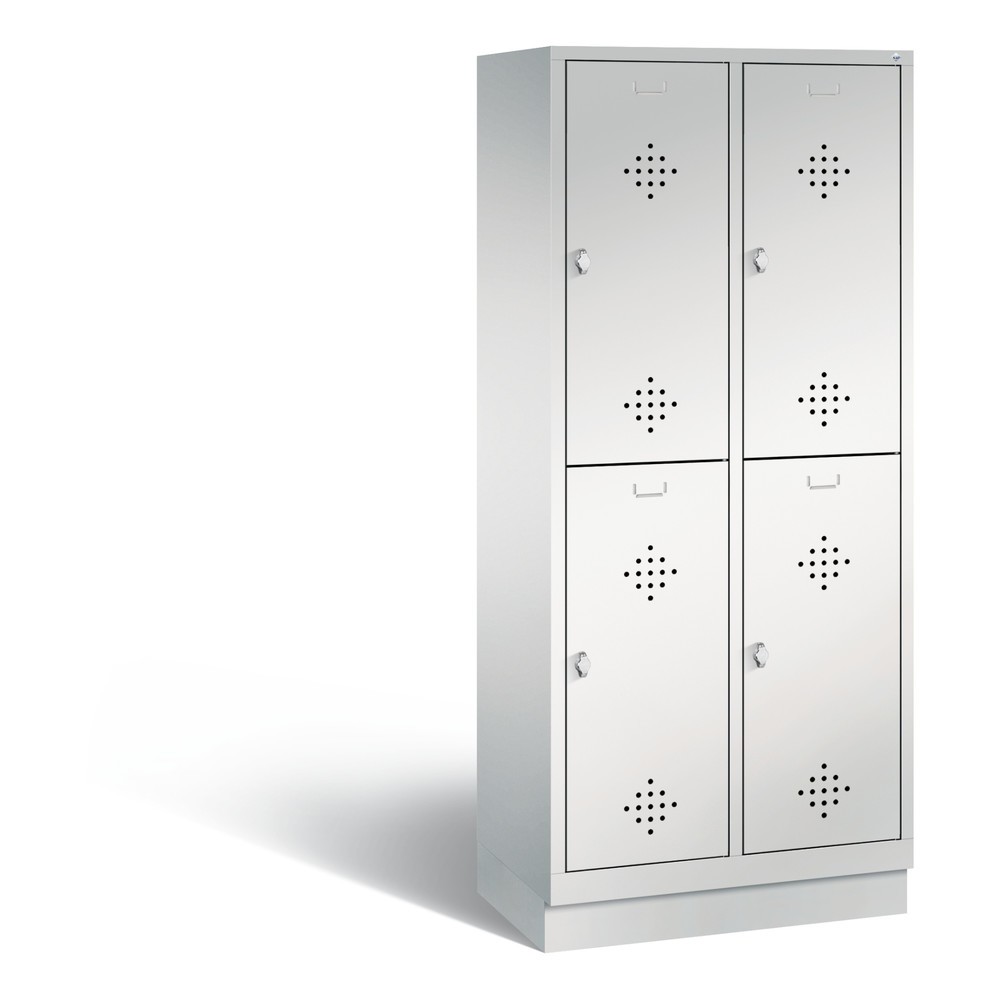 Armoire-penderie C+P Classic à deux niveaux, 2 compartiments, largeur des compartiments 400 mm, avec socle, HxlxP 1 800x810x500 mm, RAL 7035 gris clair