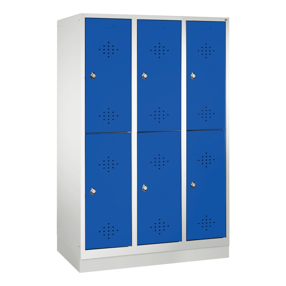 Armoire-penderie C+P Classic à deux niveaux, 3 compartiments, largeur des compartiments 400 mm, avec socle, HxlxP 1 800x1 200x500 mm, RAL 7035 gris clair, RAL 5010 bleu gentiane