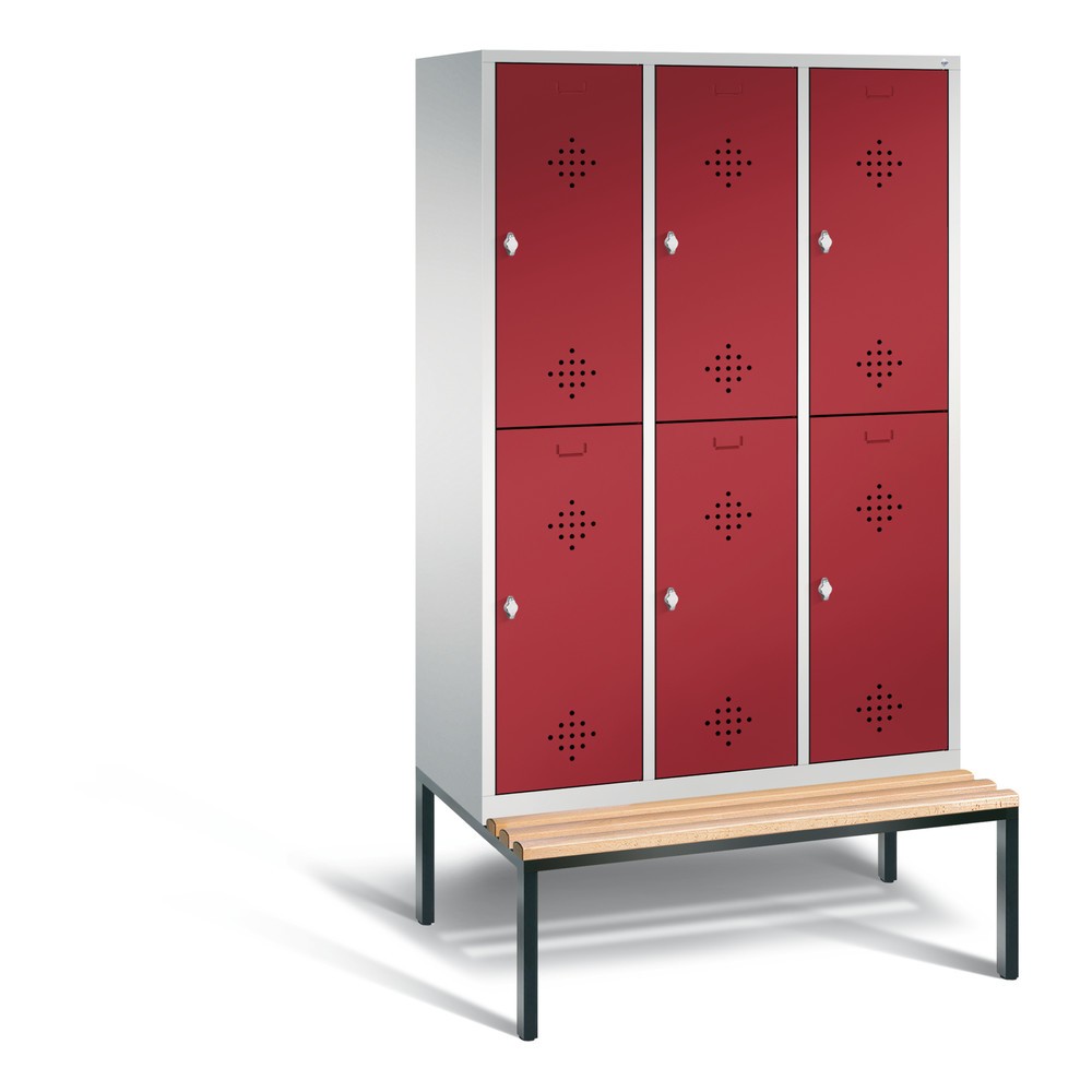 Armoire-penderie C+P Classic à deux niveaux avec banc intégré, 3 compartiments, largeur des compartiments 400 mm, HxlxP 2 090x1 200x815 mm, RAL 7035 gris clair, RAL 3003 rouge rubis