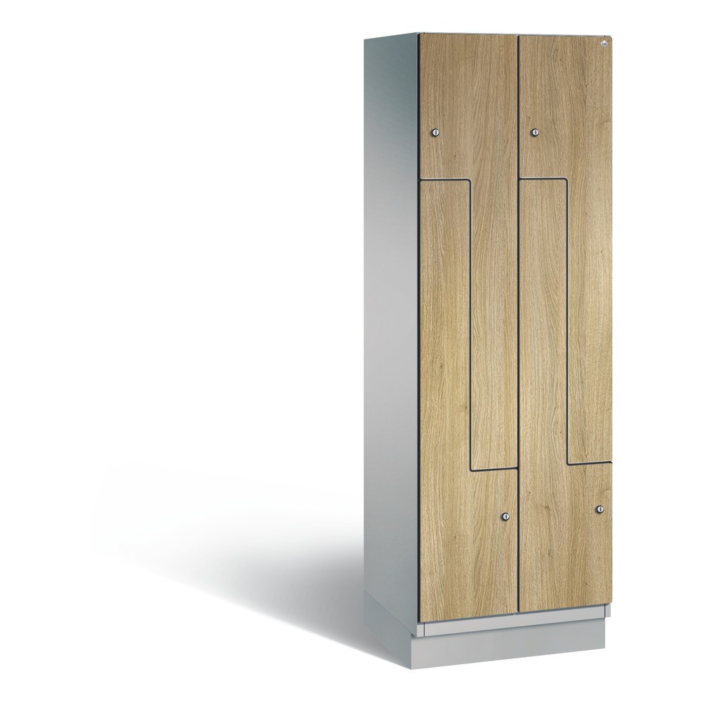 Armoire-penderie en Z Cambio C+P, 2 compartiments, largeur des compartiments 300 mm, HxlxP 1 980x600x525 mm, RAL 9006 aluminium blanc, décor chêne Sereno, socle