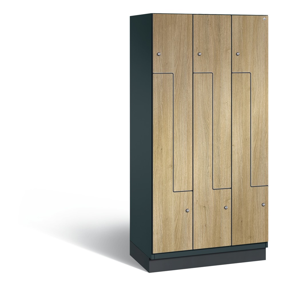 Armoire-penderie en Z C+P Cambio, 3 compartiments, largeur des compartiments 300 mm, HxlxP 1 980x900x525 mm, RAL 7016 gris anthracite, décor chêne Sereno, socle