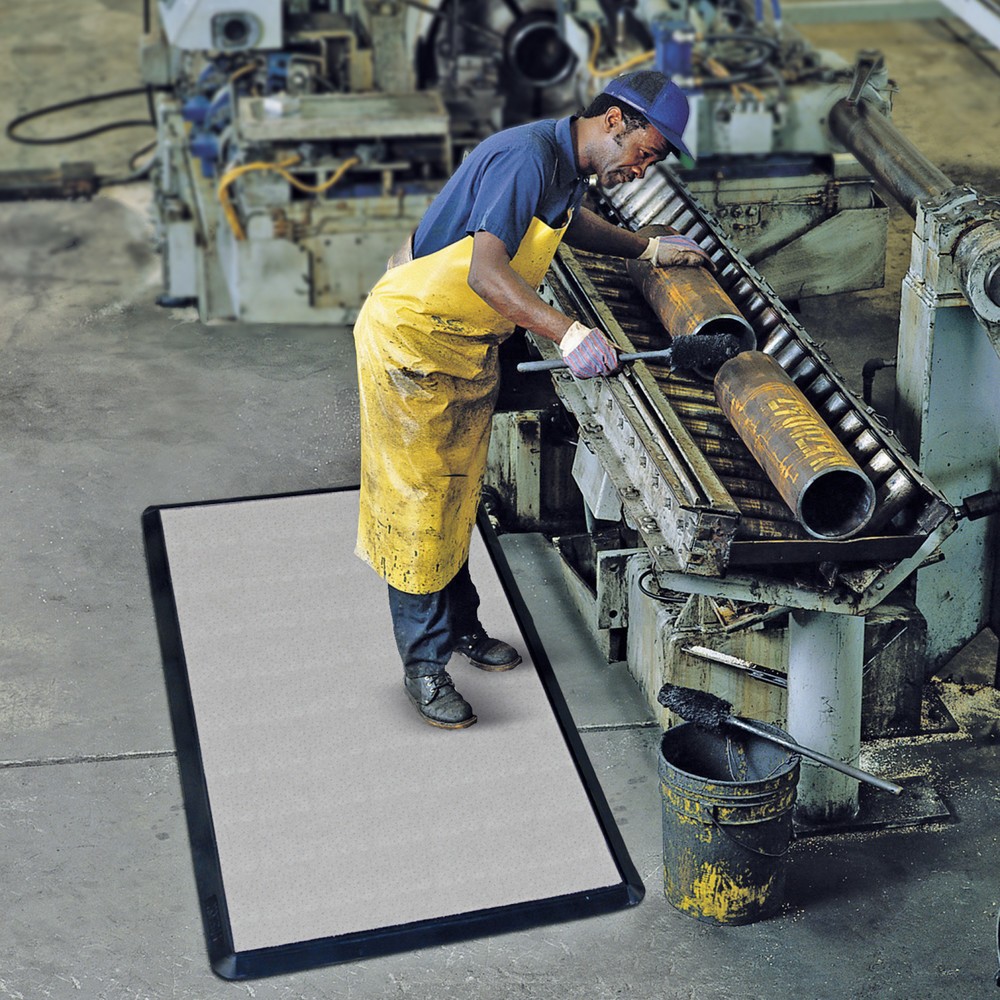 Tapis anti-fatigue avec non-tissé, en caoutchouc nitrile, l x P 870 x 1 570 mm