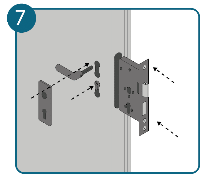 Réparer une poignée de porte, étape 7 : réinstaller la serrure, le cylindre et la poignée.